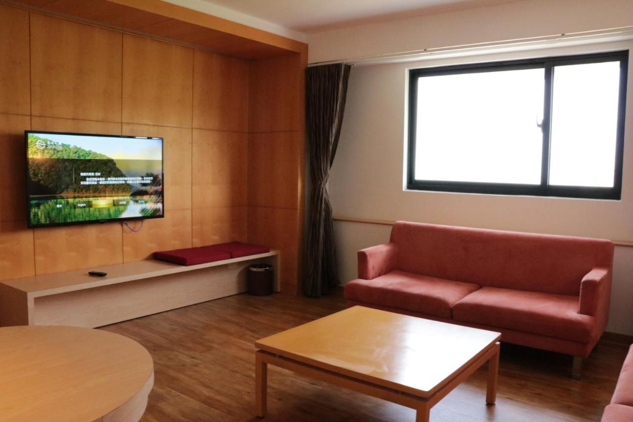 Hotel Leisure Tamsui Exterior photo